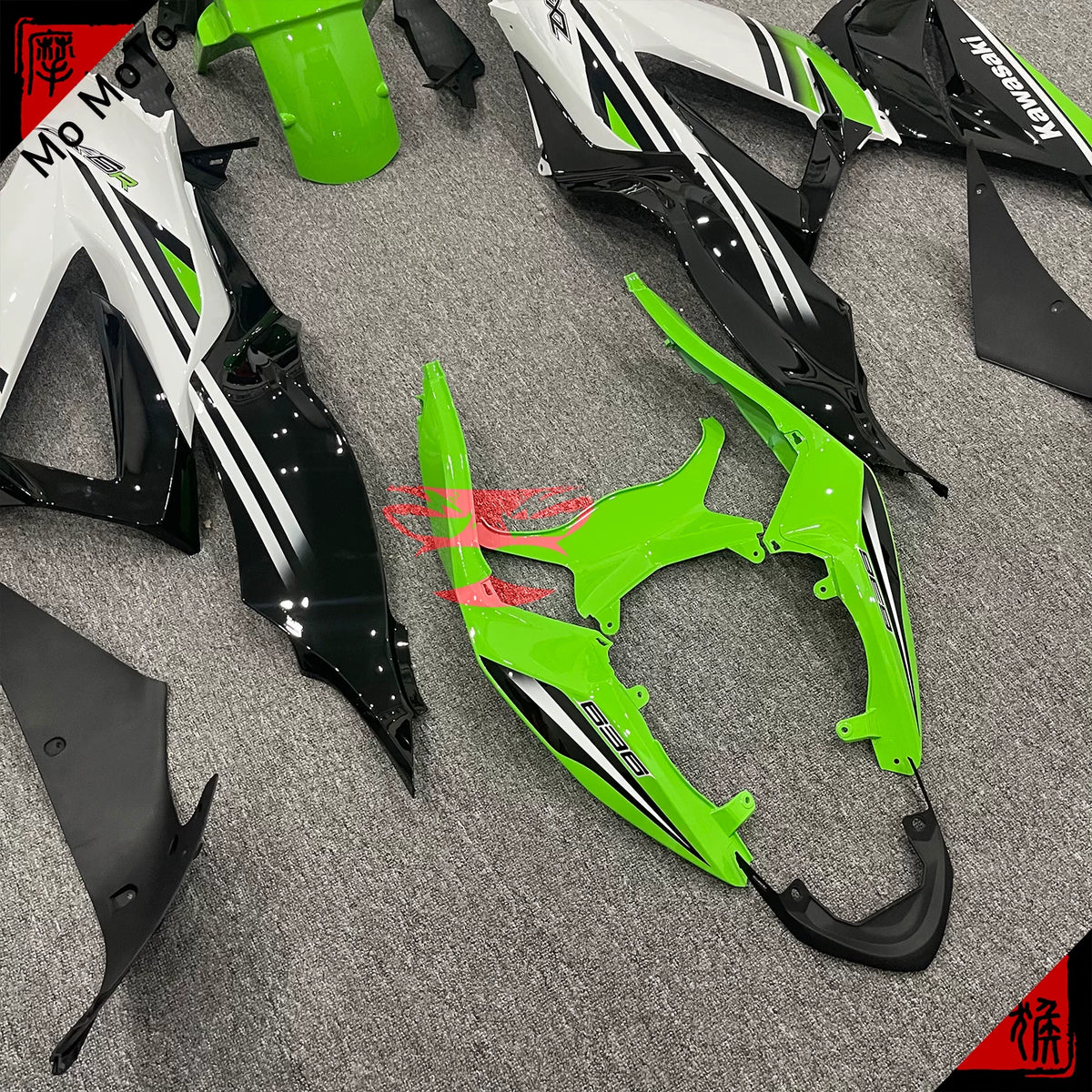 Suitable for Kawasaki ZX6R 636 13-17 2018 full body shell classic green and white customized motorcycle fairing